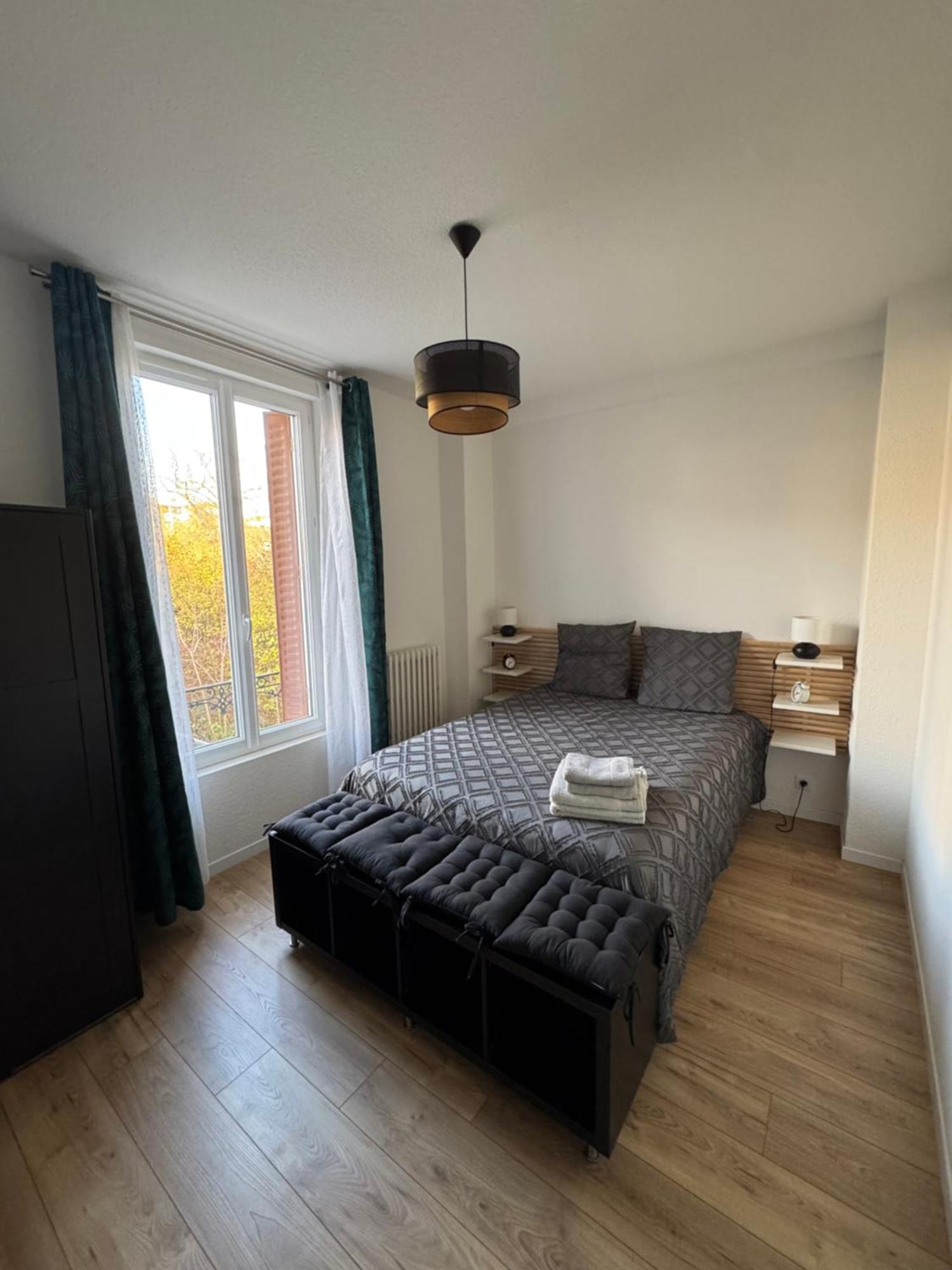 Appartement Le Madargue Idealement Place Шатель-Гюїон Екстер'єр фото